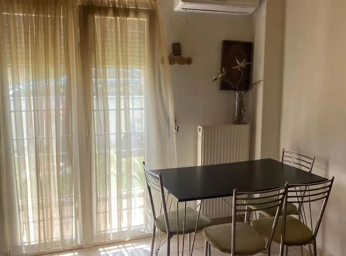 George Garden 公寓 *